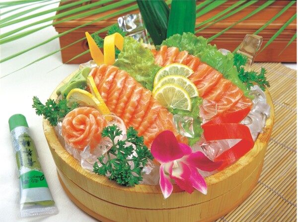 三文魚刺身圖片