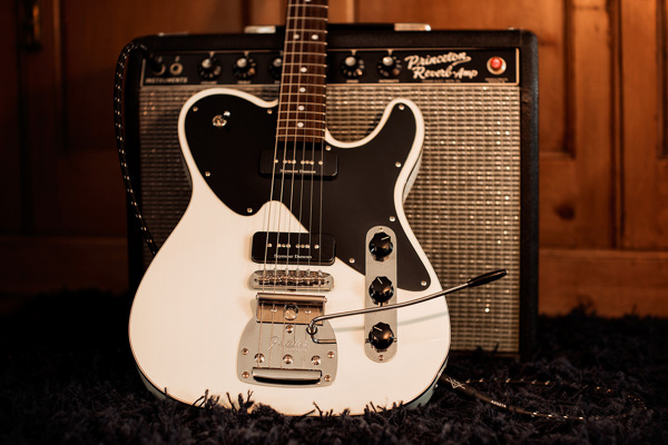 白色个性优雅复古的吉他jpg素材