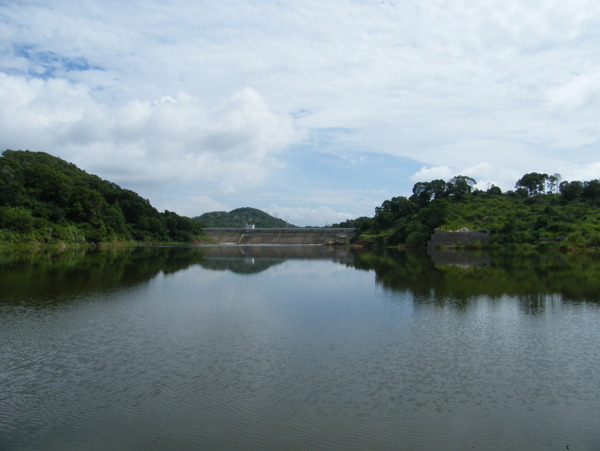 水庫(kù)大壩圖片