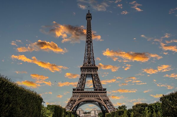 法国巴黎埃菲尔铁塔风景图片