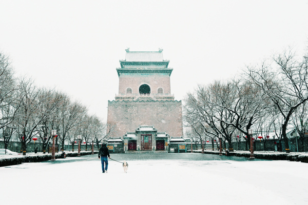 下雪的老北京鼓楼