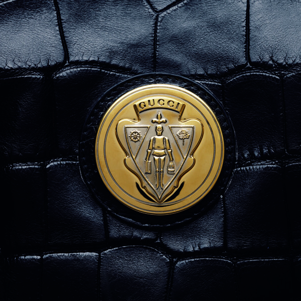 GUCCI皮包上的LOGO圖片