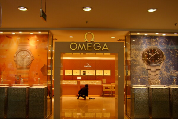 欧米伽手表商场门头图片