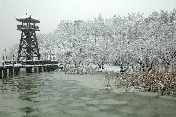 三國城雪景圖片