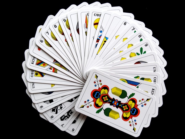 扑克纸牌游戏