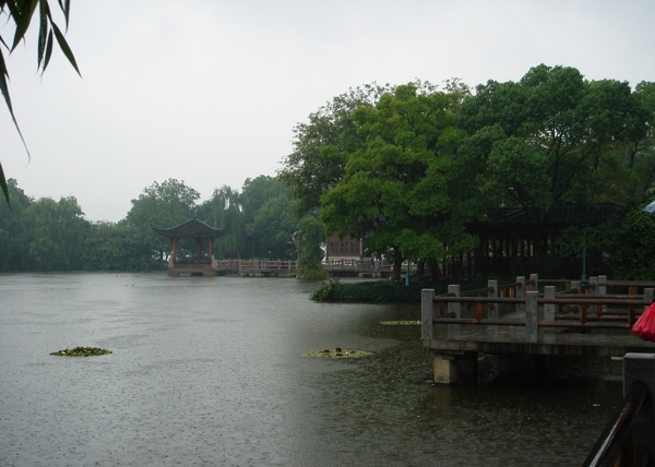 杭州西湖雨景