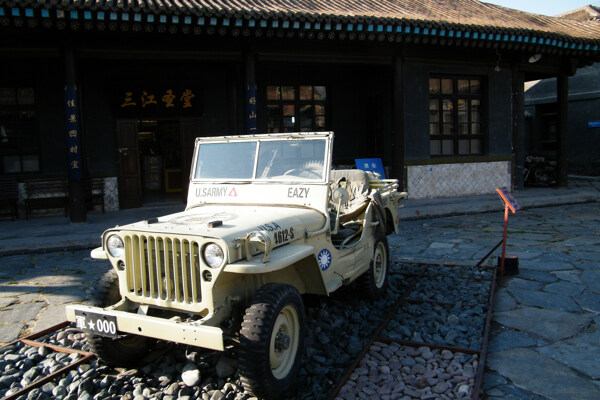 外國(guó)農(nóng)用汽車圖片