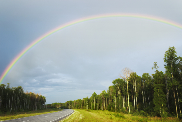 雨后美丽的彩虹图片