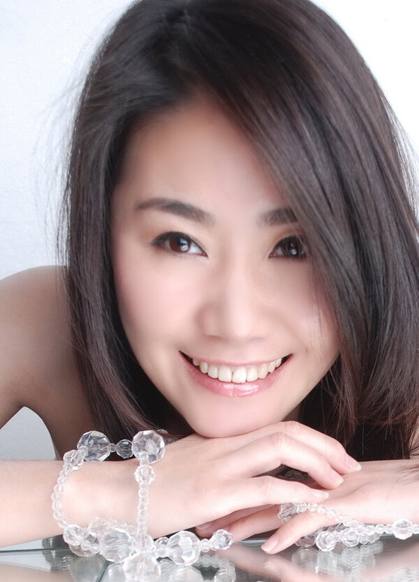 快樂(lè)美女圖片