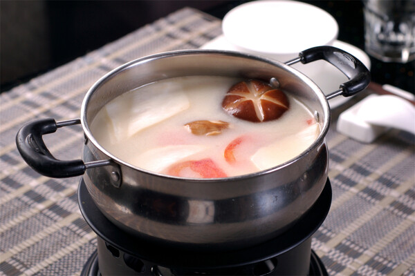 美味菌王汤锅图片