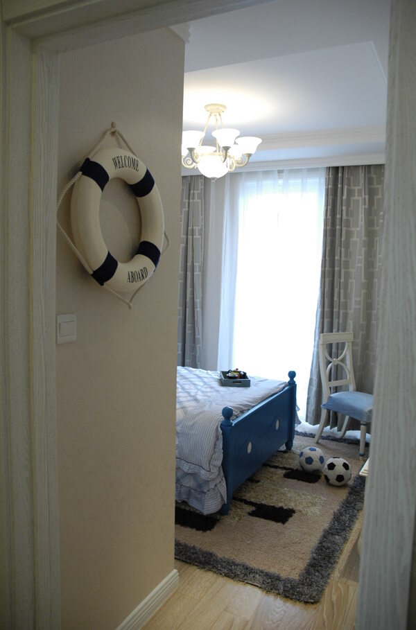 经典欧式风格蓝色卧室门口装修效果图
