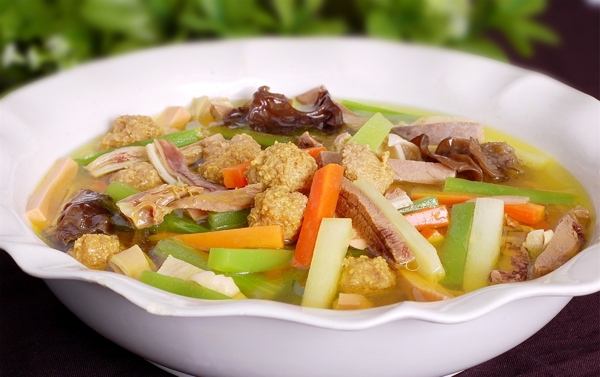 雞湯煮什錦