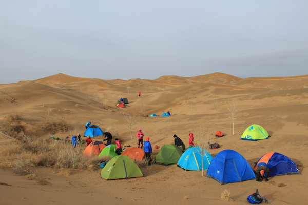 库布齐沙漠露营