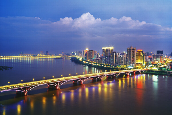 城市夜景图片