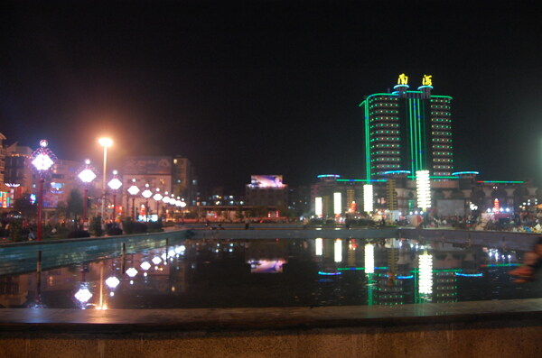 蓝山县城夜景图片