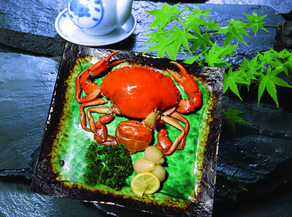 日本料理北海道大闸蟹图片