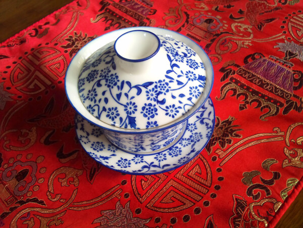 青花茶碗