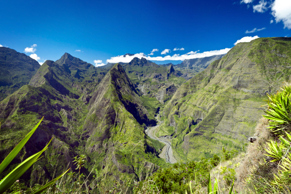 高山峡谷图片