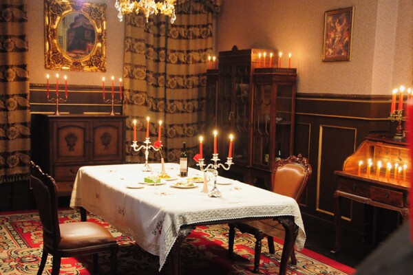 古典家具西式烛光晚餐