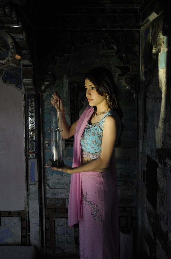 印度摄影模特印度美女烛灯图片