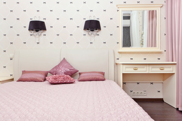 粉红色卧室装饰设计图片