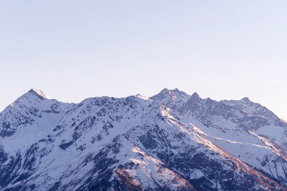 雪山山峰图片