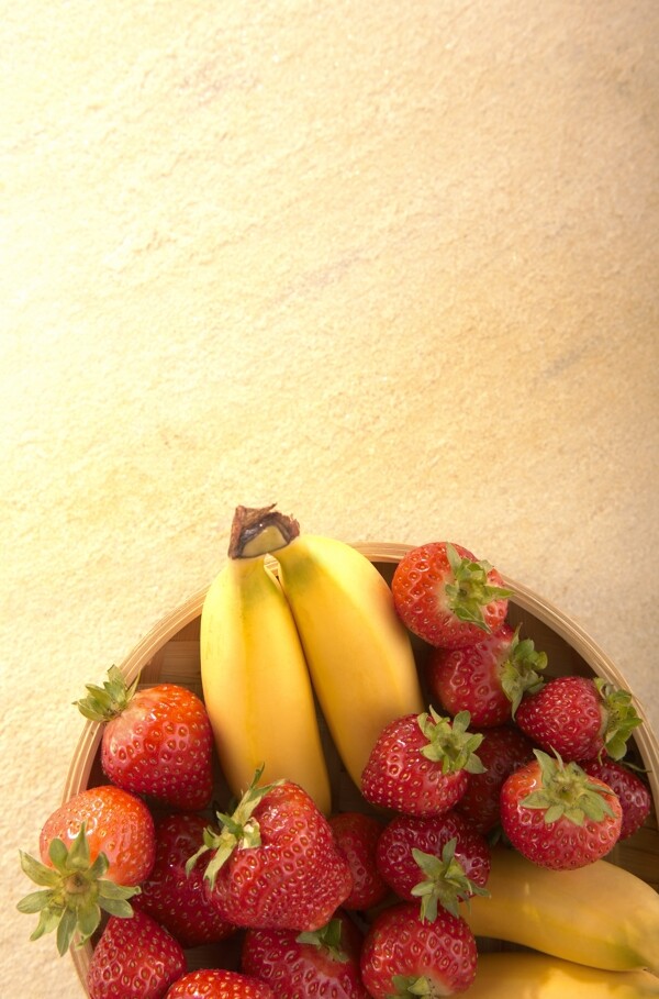 草莓与香蕉图片