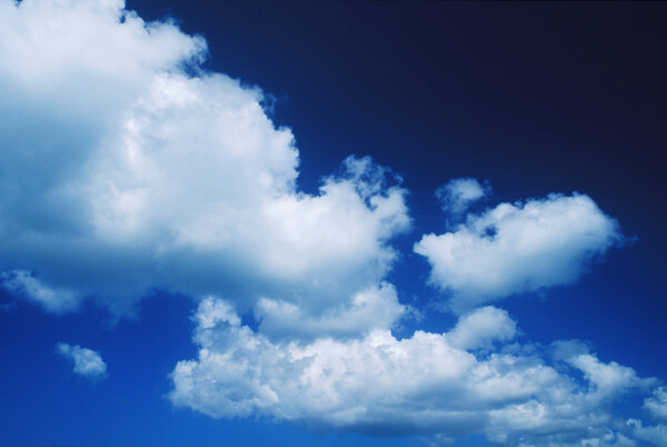 天空中漂亮的云朵图片