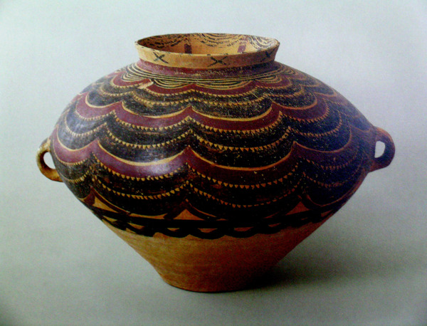 垂弧纹彩陶罐