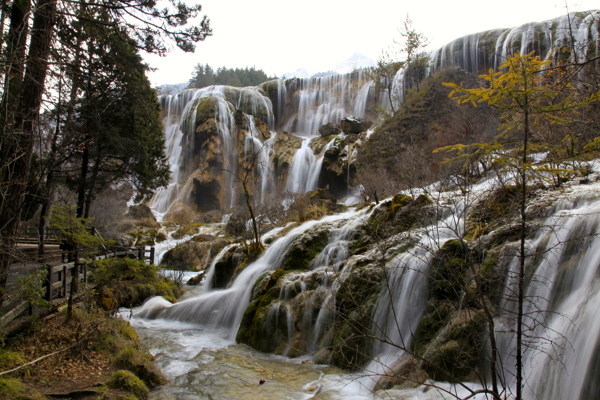 九寨沟瀑布风光图片