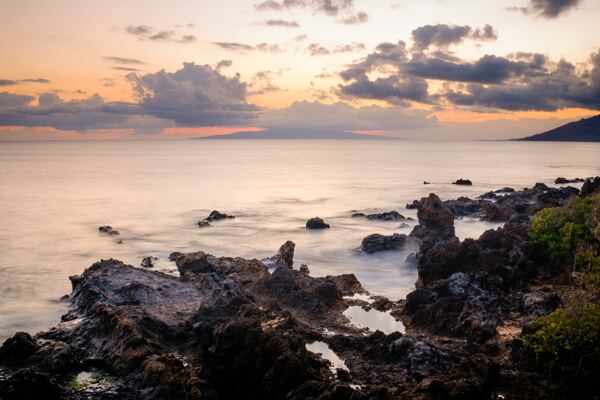 夕阳下的大海美景