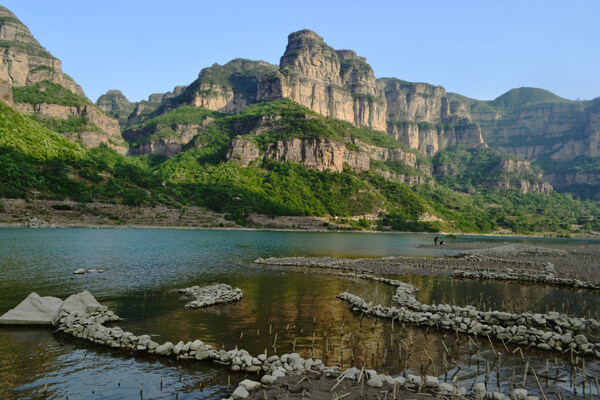 山清水秀