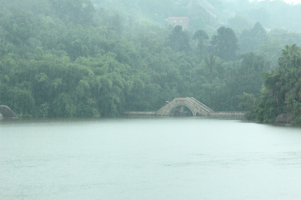 烟雨朦胧