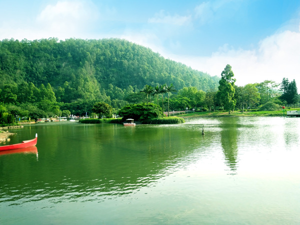 蓝天白云青山绿水