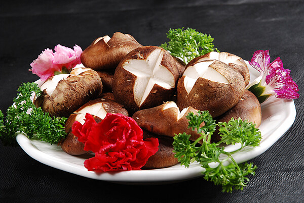 豫菜鲜香菇图片