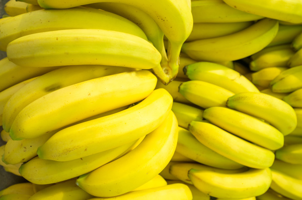 新鲜黄色香蕉图片