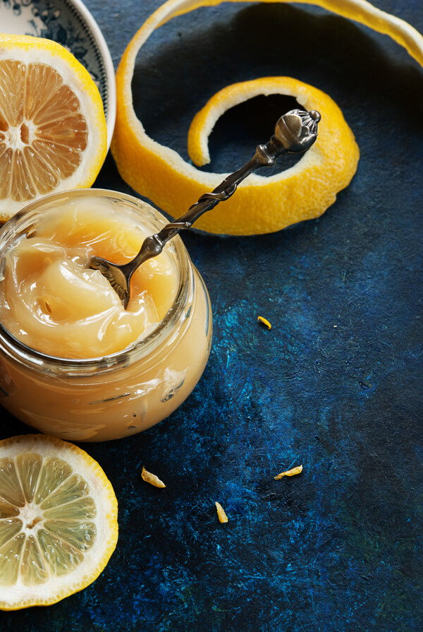 柠檬凝乳摄影图片