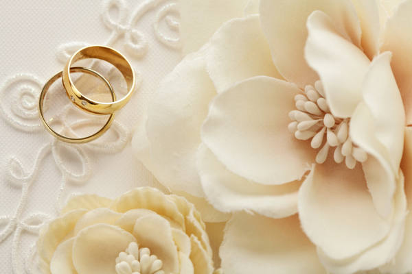 花朵和金戒指
