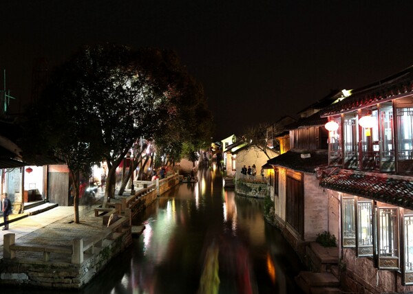苏州周庄夜景图片
