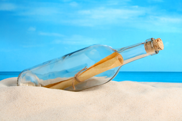 酒瓶天空沙滩