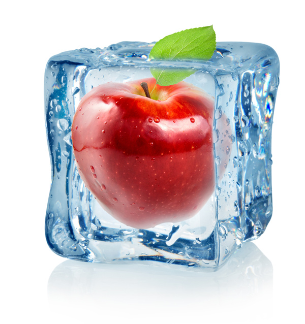 冰块里的苹果