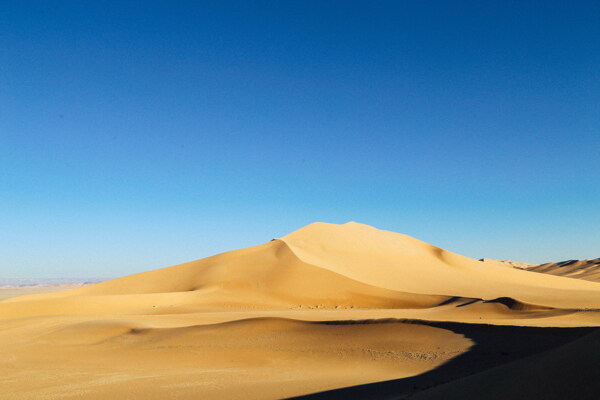 荒漠沙丘电脑壁纸
