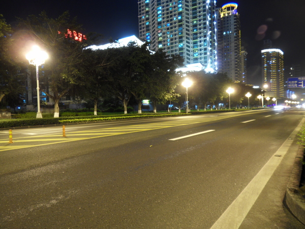 城市夜景马路图片