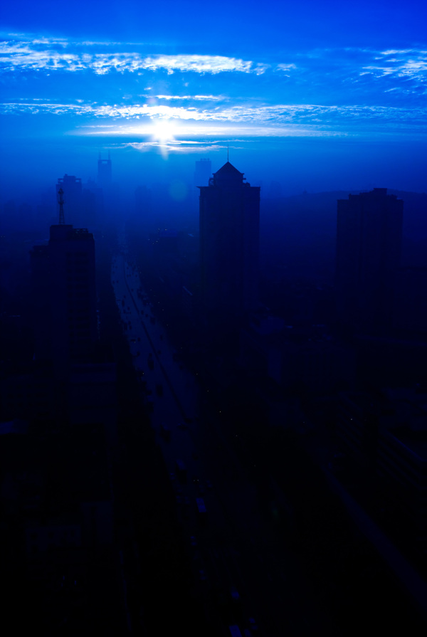 武汉的傍晚图片