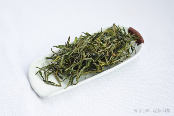 黄山毛峰干茶摄影图