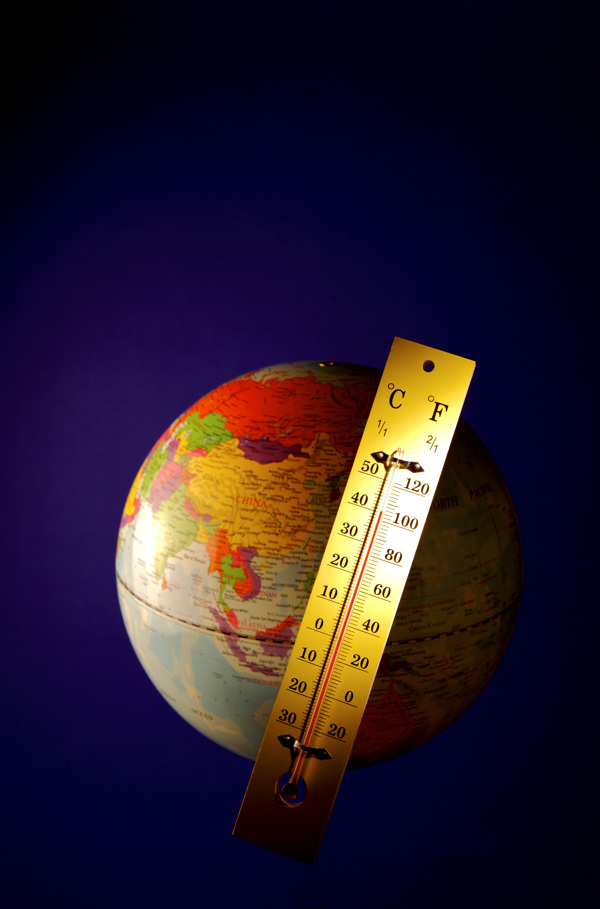 地球与温度计图片