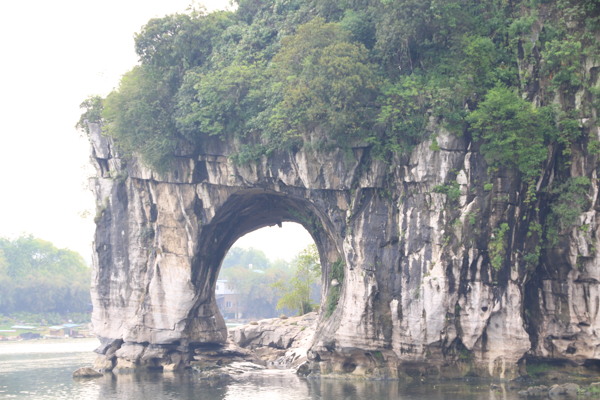 象鼻山图片