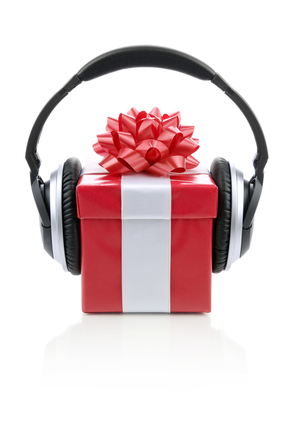 耳机与圣诞节礼物图片