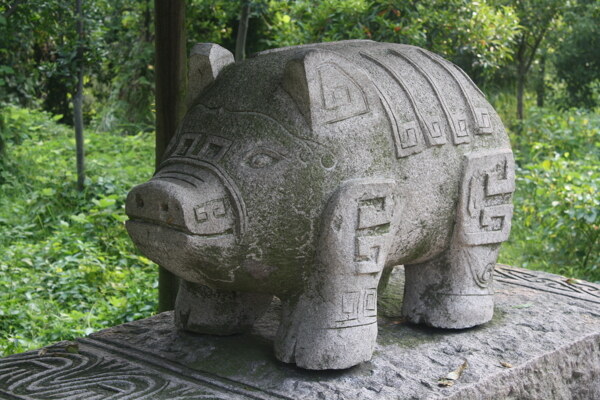 猪雕刻