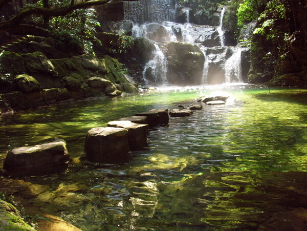 鼎湖山飞水潭图片